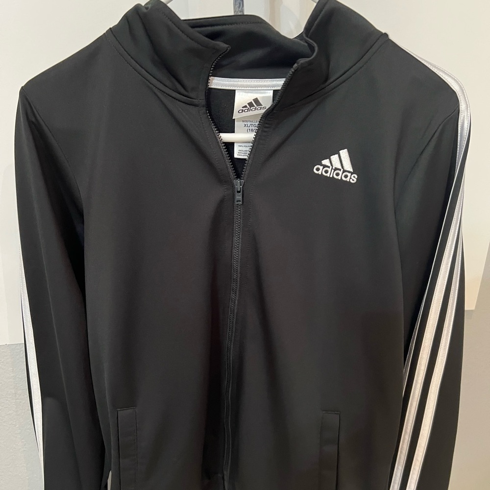Adidas Youth XL full zipper Jacket